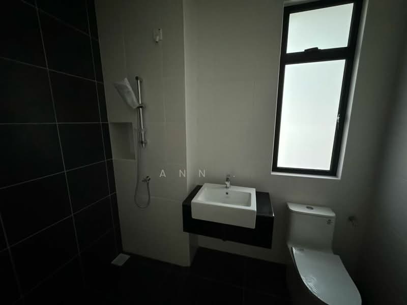 Cluster House for Sale in Eco Botanic (Iskandar Puteri (Nusajaya)) - Ann . - Bathroom - PropertyGuru.com.my