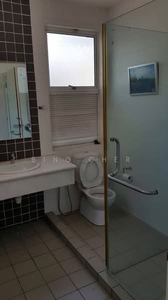 Banglo Pautan untuk Dijual di Desa Parkcity (Kuala Lumpur) - Bing Cher - Bathroom - PropertyGuru.com.my