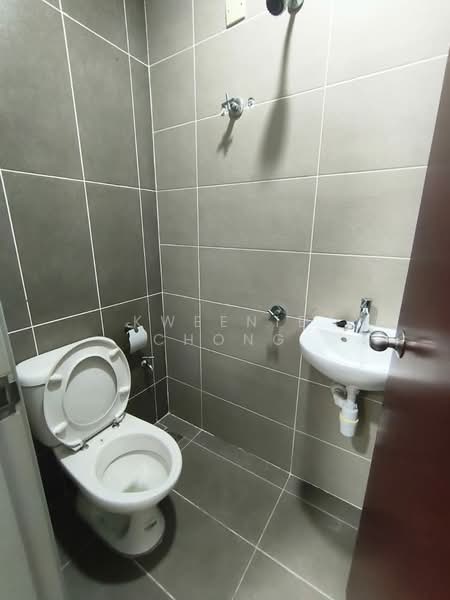 Condominium for Rent at Lido Residency - Kweenie Chong - Bathroom - PropertyGuru.com.my