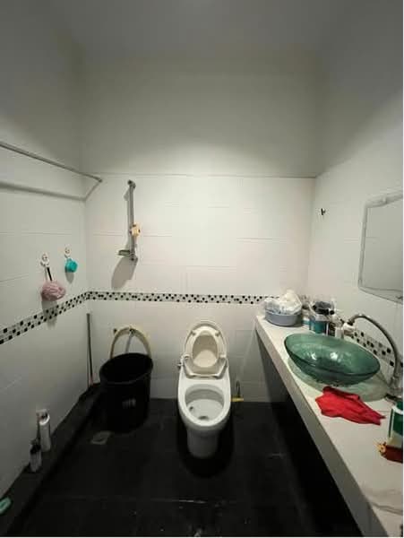 Rumah Teres 2 Tingkat untuk Disewa di Kepong (Kuala Lumpur) - JJ Lim - Bathroom - PropertyGuru.com.my
