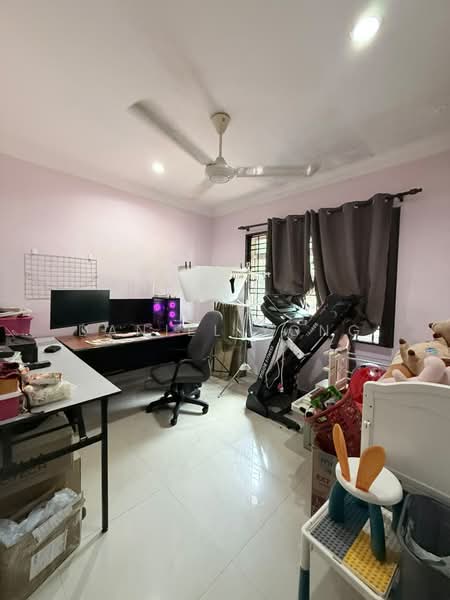 2-storey Terraced House for Sale in Taman Nusantara (Iskandar Puteri (Nusajaya)) - Daniel Yong - Study - PropertyGuru.com.my
