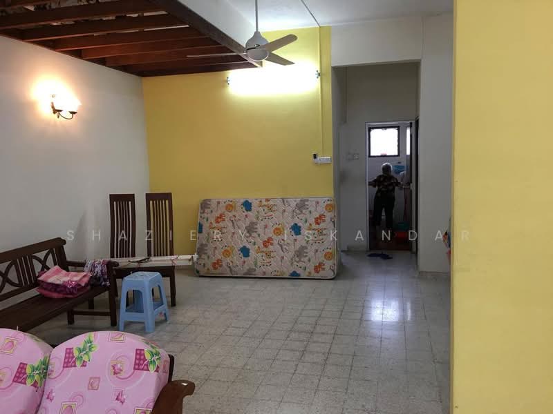 Rumah Teres 2 Tingkat untuk Dijual di Taman Serdang Utama (Seri Kembangan) - Shaziery Iskandar - PropertyGuru.com.my
