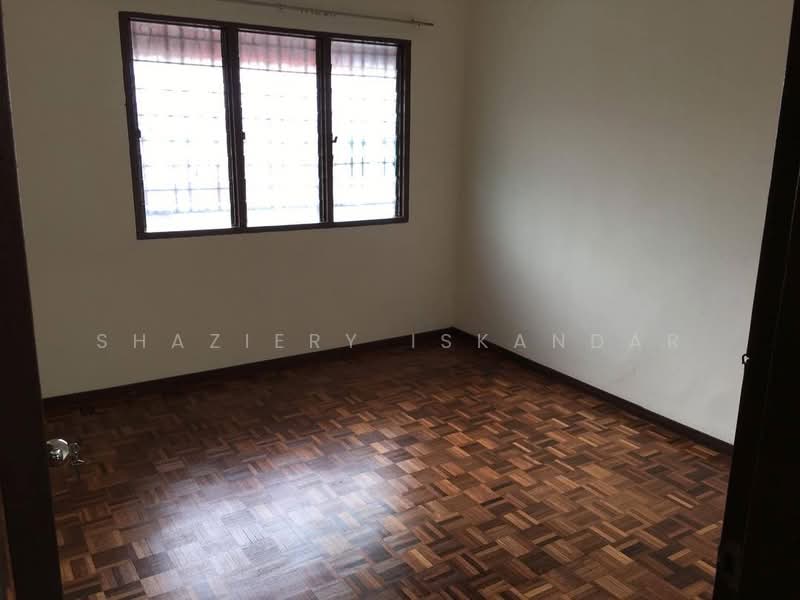 Rumah Teres 2 Tingkat untuk Dijual di Taman Serdang Utama (Seri Kembangan) - Shaziery Iskandar - PropertyGuru.com.my