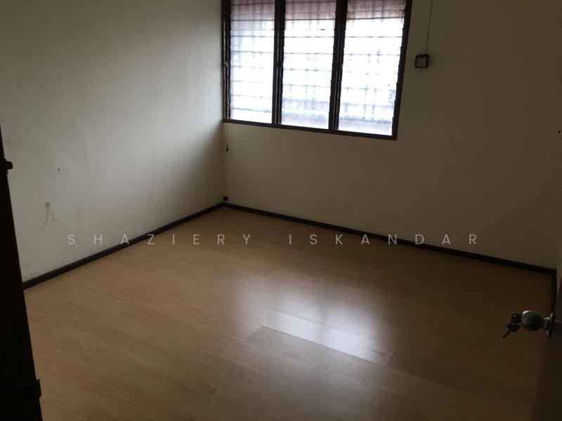 Rumah Teres 2 Tingkat untuk Dijual di Taman Serdang Utama (Seri Kembangan) - Shaziery Iskandar - PropertyGuru.com.my