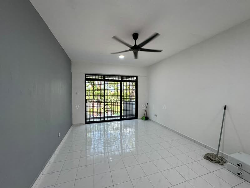 Condominium for Sale at Skudai Villa - Vincy Sia - Living Room - PropertyGuru.com.my