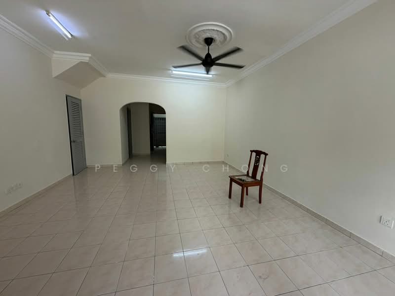 2-storey Terraced House for Rent in Taman Subang Impian (Shah Alam) - Peggy Chong - Living Room - PropertyGuru.com.my