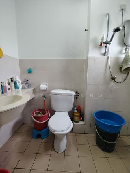 Terraced House for Sale in Taman Bukit Permata (Selayang) - Kevan Wong - Bathroom - PropertyGuru.com.my