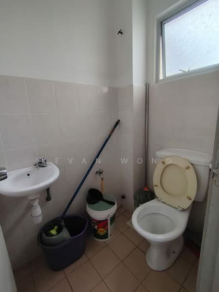 Terraced House for Sale in Taman Bukit Permata (Selayang) - Kevan Wong - Bathroom - PropertyGuru.com.my