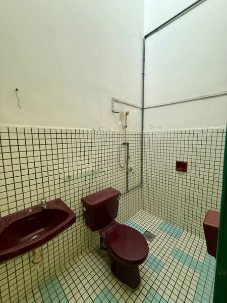 2-storey Terraced House for Sale in Taman Sri Putri (Skudai) - Cony Ong - Bathroom - PropertyGuru.com.my