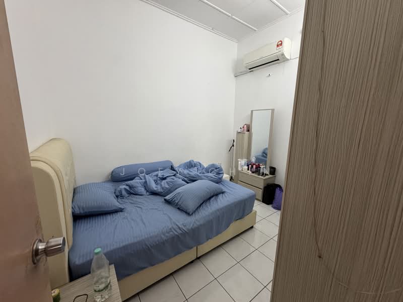 1.5-storey Terraced House for Sale in Taman Molek (Johor Bahru) - Joey Chin - PropertyGuru.com.my
