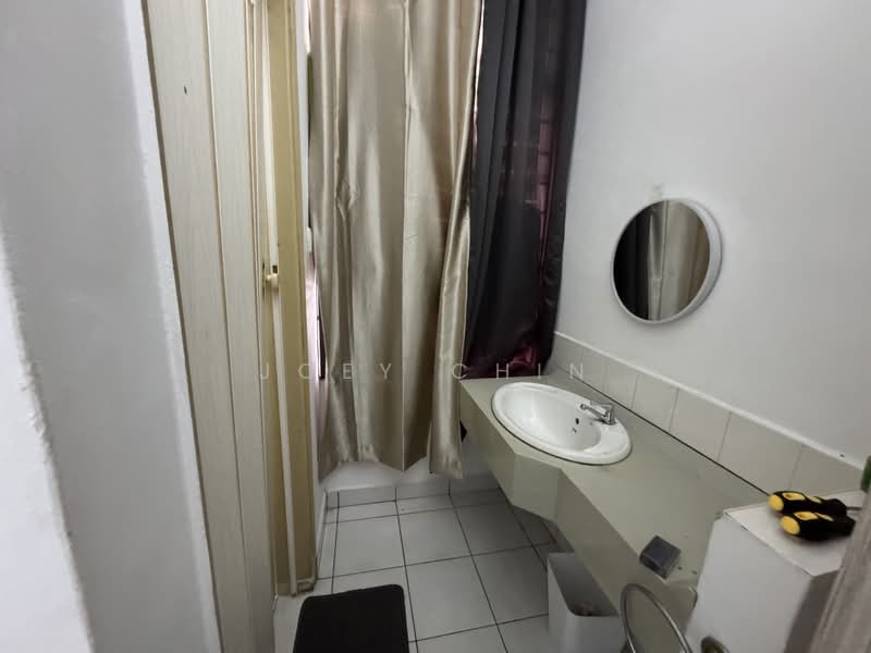 1.5-storey Terraced House for Sale in Taman Molek (Johor Bahru) - Joey Chin - PropertyGuru.com.my