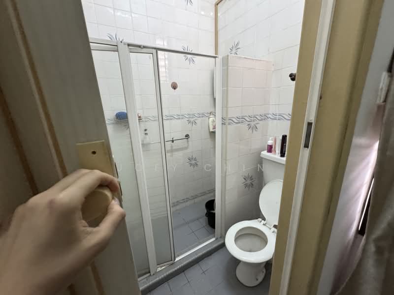 1.5-storey Terraced House for Sale in Taman Molek (Johor Bahru) - Joey Chin - PropertyGuru.com.my