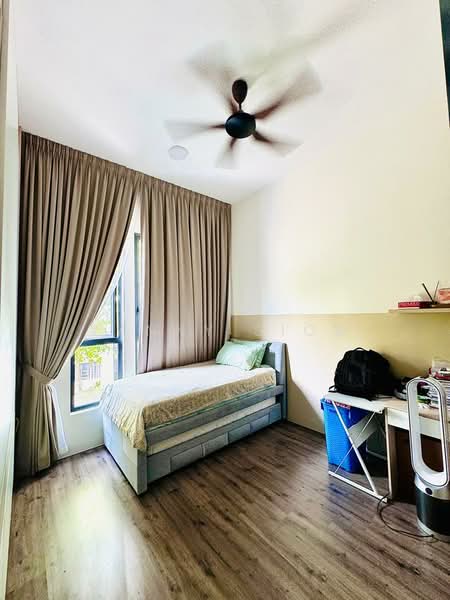 Servis Apartment untuk Dijual di Henna Residence  @ The Quartz WM - Yanny Siow - Bedroom - PropertyGuru.com.my