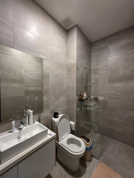 Servis Apartment untuk Dijual di Henna Residence  @ The Quartz WM - Yanny Siow - Bathroom - PropertyGuru.com.my