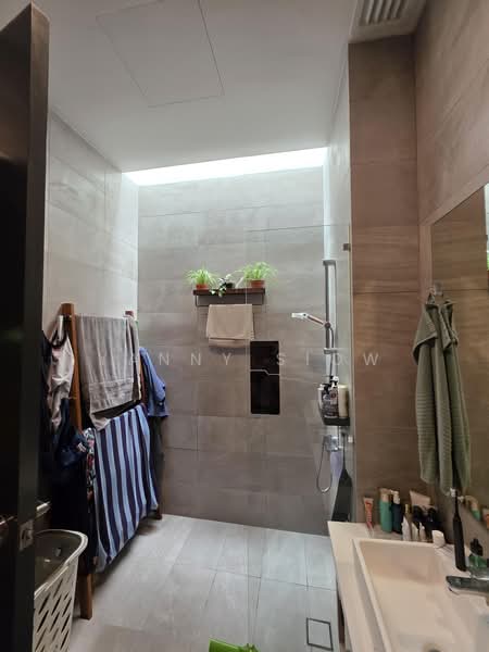 Servis Apartment untuk Dijual di Henna Residence  @ The Quartz WM - Yanny Siow - Bathroom - PropertyGuru.com.my