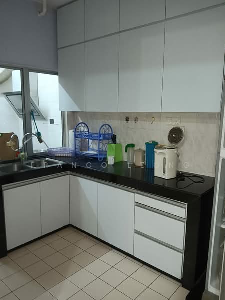 Apartment for Sale at Suria Kipark Damansara - Franco Leong - Kitchen - PropertyGuru.com.my