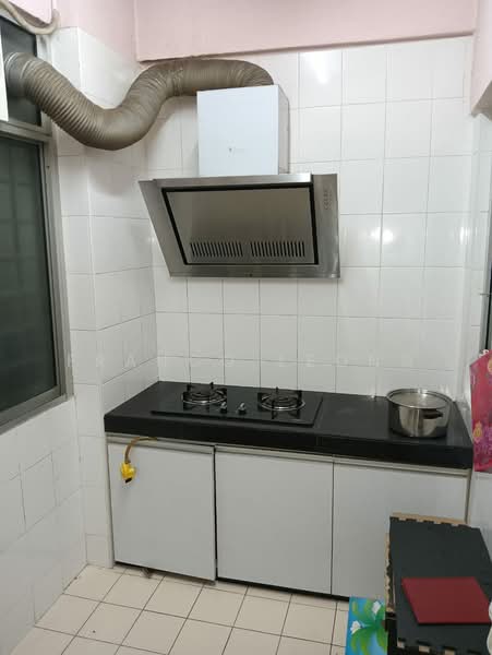 Apartment for Sale at Suria Kipark Damansara - Franco Leong - Kitchen - PropertyGuru.com.my