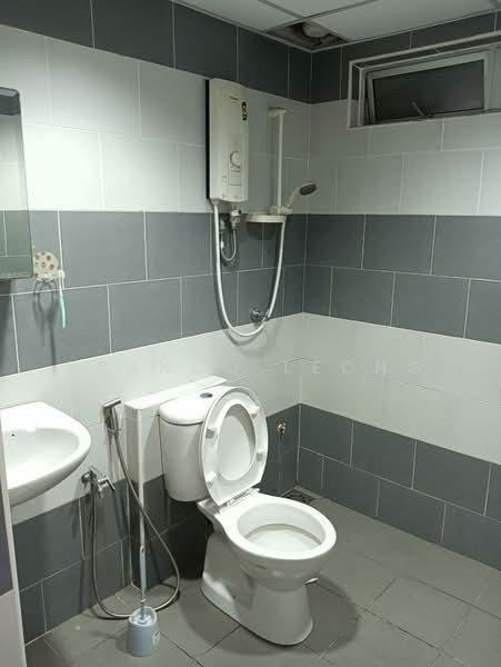 Apartment for Sale at Suria Kipark Damansara - Franco Leong - Bathroom - PropertyGuru.com.my