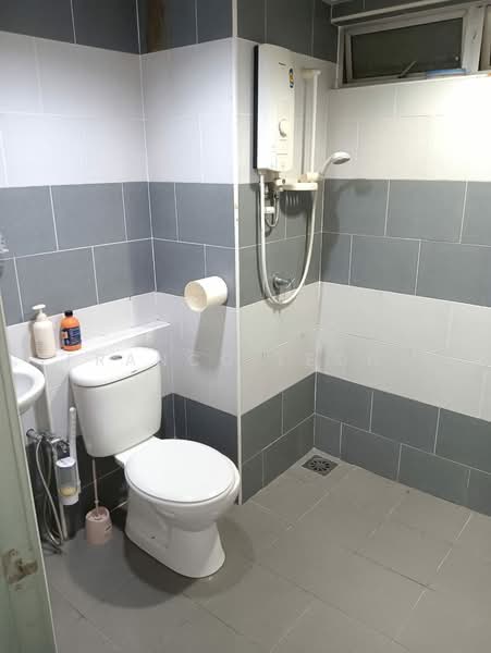 Apartment for Sale at Suria Kipark Damansara - Franco Leong - Bathroom - PropertyGuru.com.my
