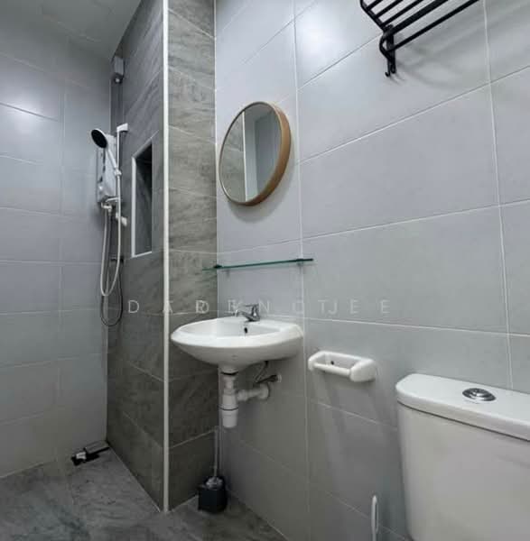 Condominium for Rent at KSL Residence 2 @ Kangkar Tebrau - Daren Tee - Bathroom - PropertyGuru.com.my