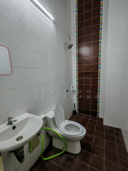 1-storey Terraced House for Sale in Setia Alam (Selangor) - Veni Foo Yoke Fuang - Bathroom - PropertyGuru.com.my