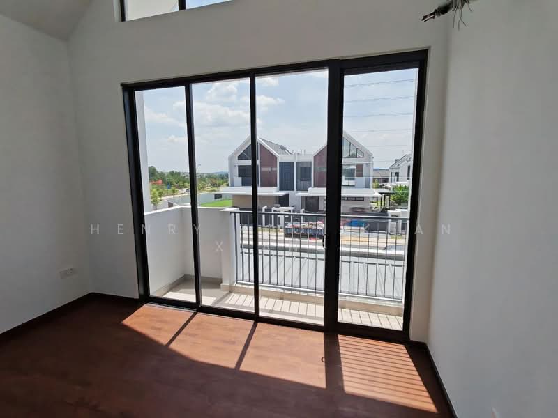 2-storey Terraced House for Sale in Elmina (Shah Alam) - Henry Kooi Kuan Xiang - Balcony - PropertyGuru.com.my