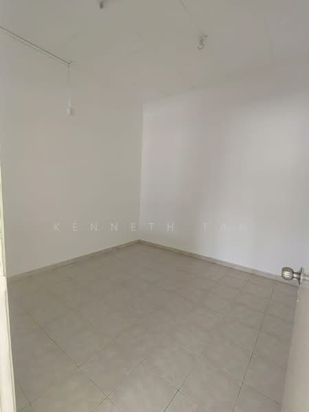 Rumah Teres untuk Dijual di Taman Daya (Johor Bahru) - Kenneth Tan - PropertyGuru.com.my