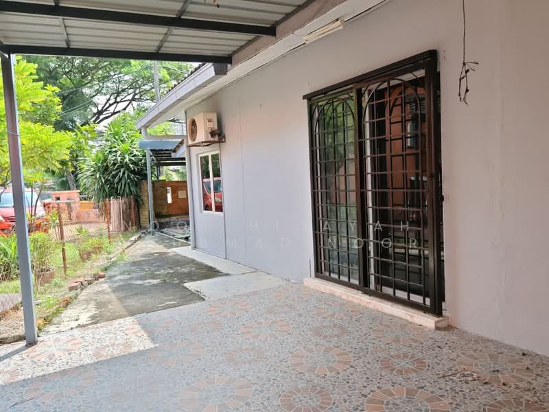Rumah Teres 1.5 Tingkat untuk Dijual di Taman Alam Megah (Shah Alam) - Noor Hidayah Mohamad Noor - Exterior - PropertyGuru.com.my