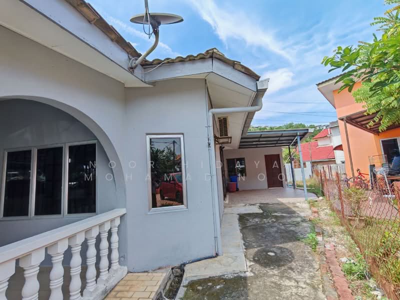 Rumah Teres 1.5 Tingkat untuk Dijual di Taman Alam Megah (Shah Alam) - Noor Hidayah Mohamad Noor - Exterior - PropertyGuru.com.my