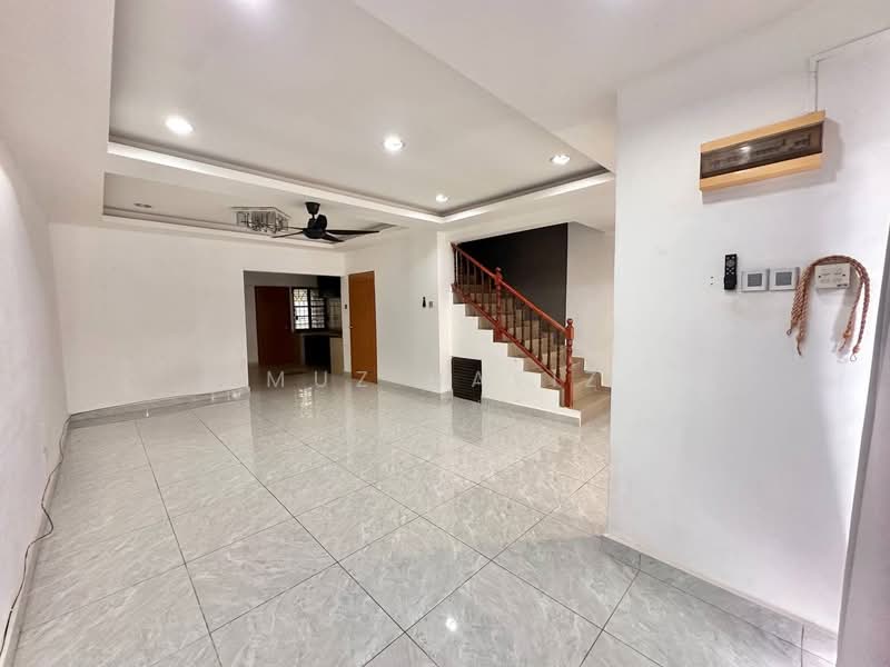 2-storey Terraced House for Sale in Alam Perdana (Puncak Alam) - Muz Hafiz - PropertyGuru.com.my