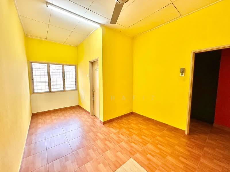 2-storey Terraced House for Sale in Alam Perdana (Puncak Alam) - Muz Hafiz - PropertyGuru.com.my