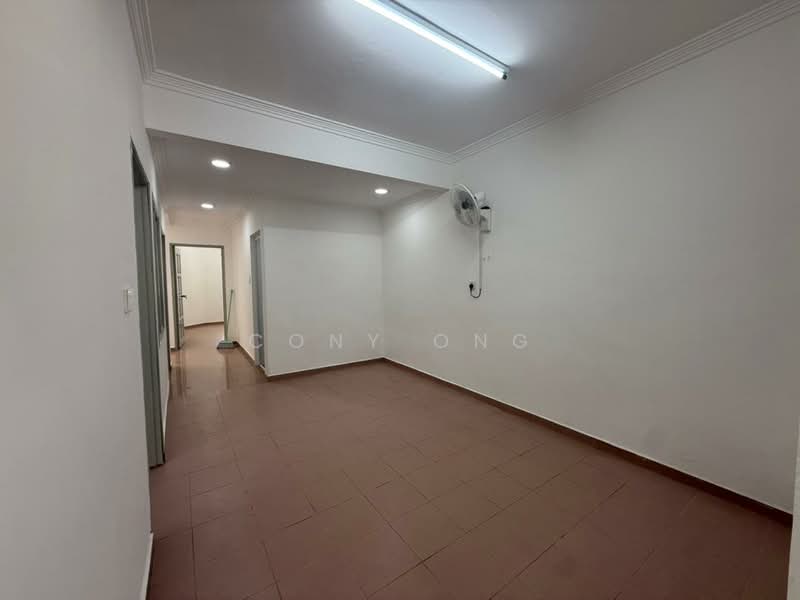 1-storey Terraced House for Sale in Taman Universiti (Skudai) - Cony Ong - Corridor - PropertyGuru.com.my