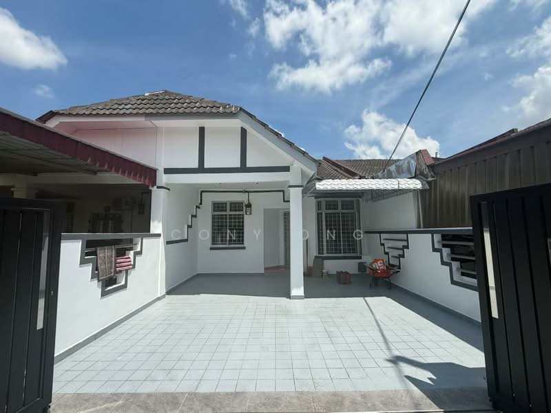 1-storey Terraced House for Sale in Taman Universiti (Skudai) - Cony Ong - Exterior - PropertyGuru.com.my