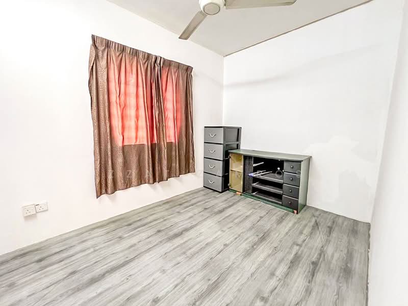 Rumah Flat untuk Dijual di Rebana Flat - Izzat Zamros - PropertyGuru.com.my