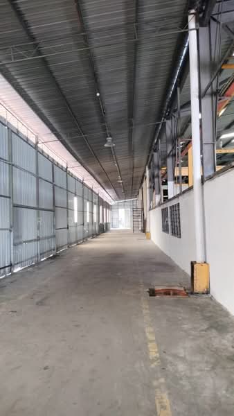 Factory for Rent in Pandamaran (Klang) - Ridian Tan - Corridor - PropertyGuru.com.my