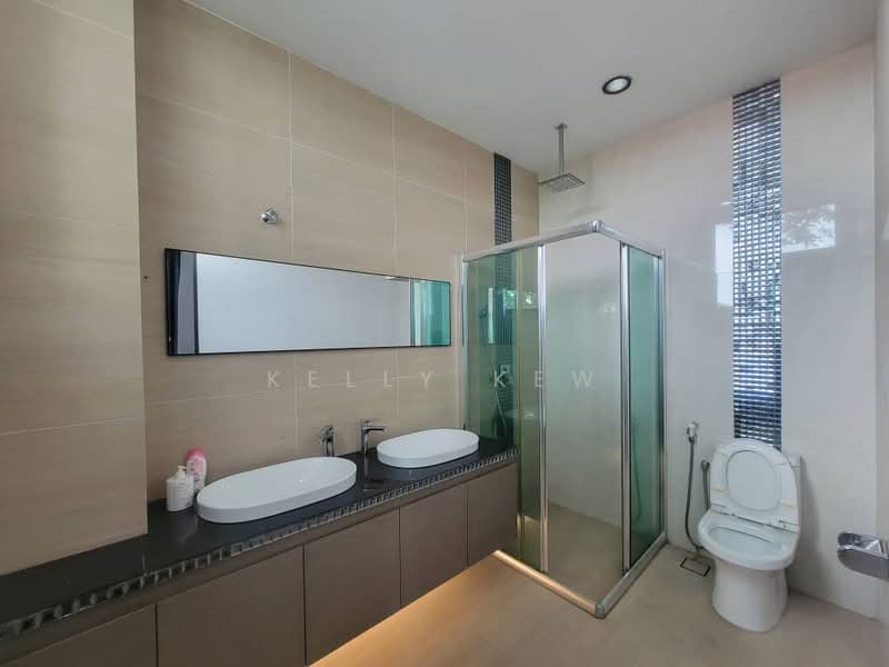 Rumah Banglo untuk Disewa di Kampung Tunku (Petaling Jaya) - Kelly Kew - Bathroom - PropertyGuru.com.my