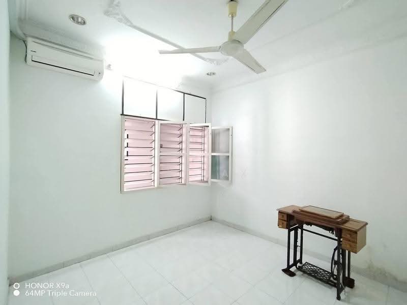 1-storey Terraced House for Sale in Taman Canning (Ipoh) - Ck Max - PropertyGuru.com.my