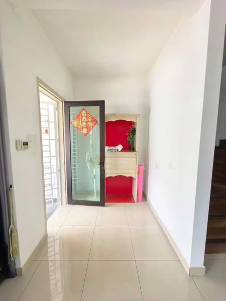 2-storey Terraced House for Rent in Bukit Raja (Selangor) - Jayden Lee - Entrance - PropertyGuru.com.my