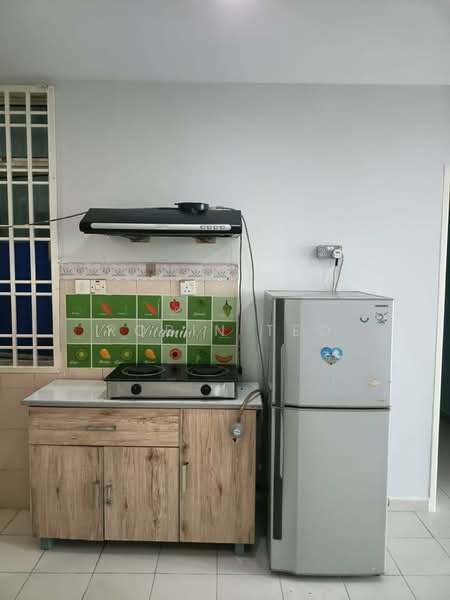 Apartment for Rent at Lake View Suites - Robin Teo - Kitchen - PropertyGuru.com.my