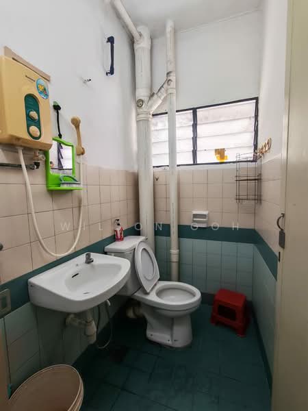 Apartment for Sale at Krystal Villa - Wilson Goh - Bathroom - PropertyGuru.com.my