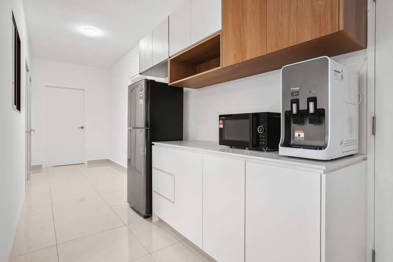 Servis Apartment untuk Disewa di AraTre' Residences - Sri Nur Hidayyah - Water Dispenser, Microwave and Fridge - PropertyGuru.com.my