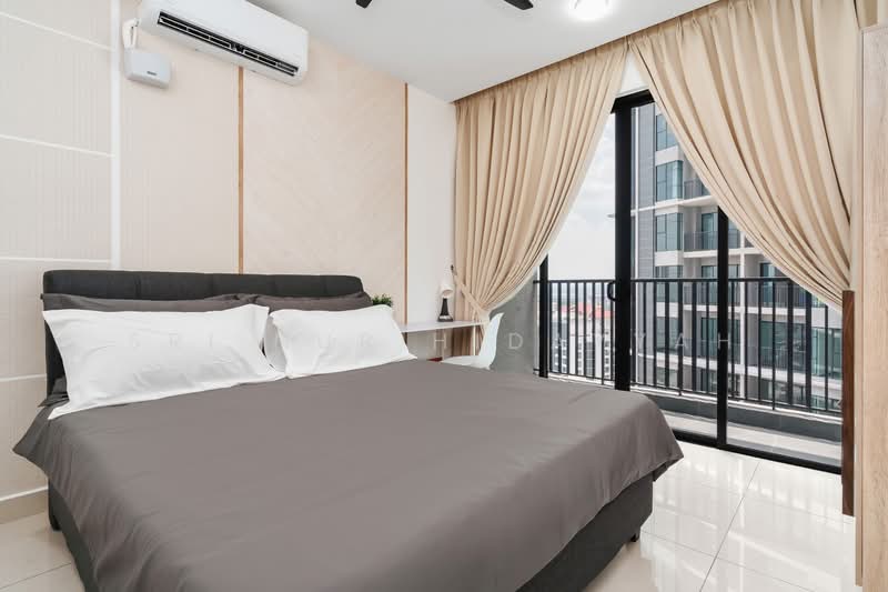 Servis Apartment untuk Disewa di AraTre' Residences - Sri Nur Hidayyah - Queen Bedroom 2 RM1000 - PropertyGuru.com.my