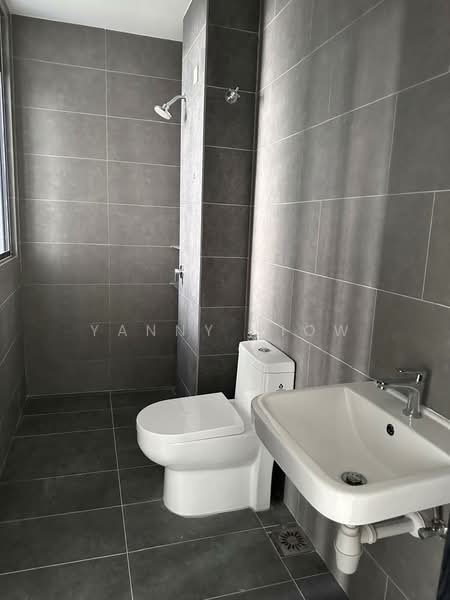 Servis Apartment untuk Dijual di Neu Suites - Yanny Siow - Bathroom - PropertyGuru.com.my