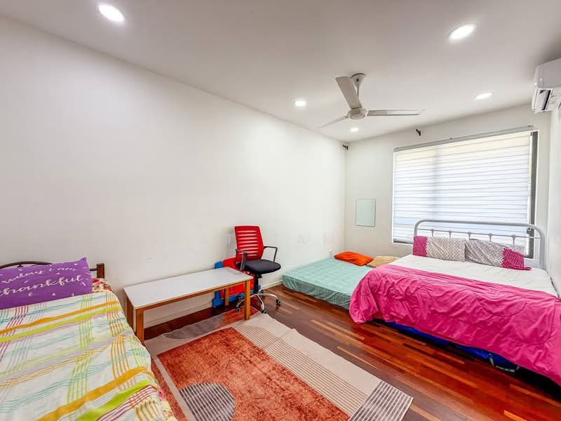 3-storey Terraced House for Sale in Tamansari (Rawang) - Izzat Zamros - PropertyGuru.com.my