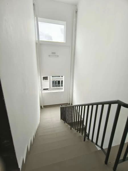 Office for Rent in Shah Alam (Selangor) - Yeong Khek Tan - Corridor - PropertyGuru.com.my