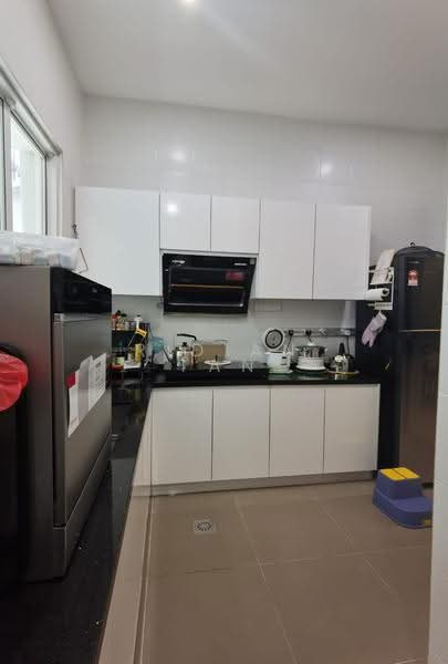 Rumah Berkembar untuk Dijual di Bandar Botanic (Klang) - Ridian Tan - Kitchen - PropertyGuru.com.my