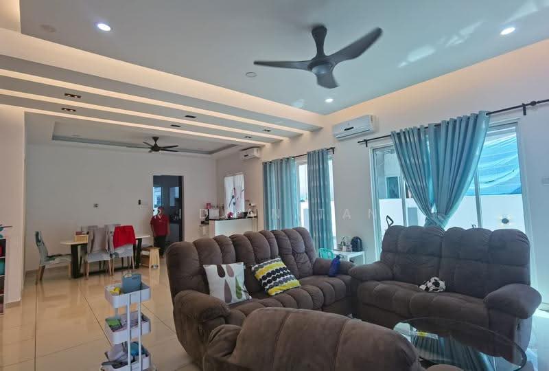 Rumah Berkembar untuk Dijual di Bandar Botanic (Klang) - Ridian Tan - Living Room - PropertyGuru.com.my