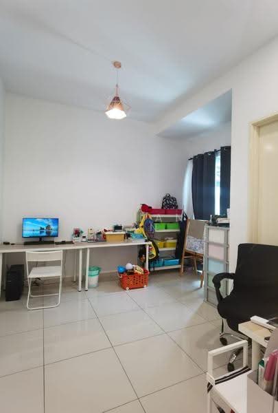 Rumah Berkembar untuk Dijual di Bandar Botanic (Klang) - Ridian Tan - Study - PropertyGuru.com.my