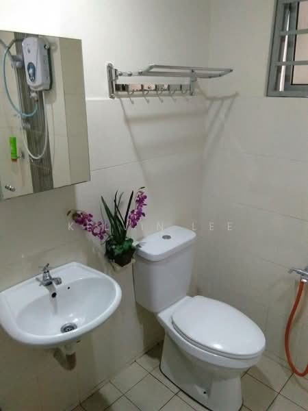 Kondominium untuk Disewa di Symphony Heights (Simfoni Heights) - Kelvin Lee - Bathroom - PropertyGuru.com.my
