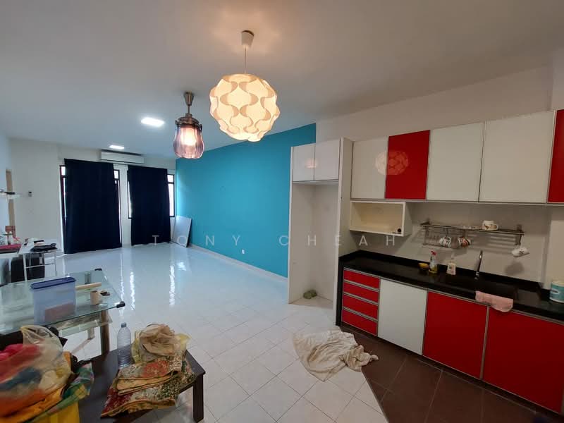 Pangsapuri untuk Dijual di Asia Heights - Tony Cheah - Living Room - PropertyGuru.com.my